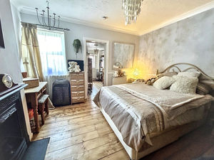 Photo 31- click for photo gallery
